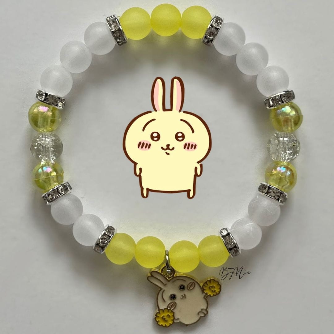 Usagi bracelet in yellow and white beads with character art and charm - Beads by Nia