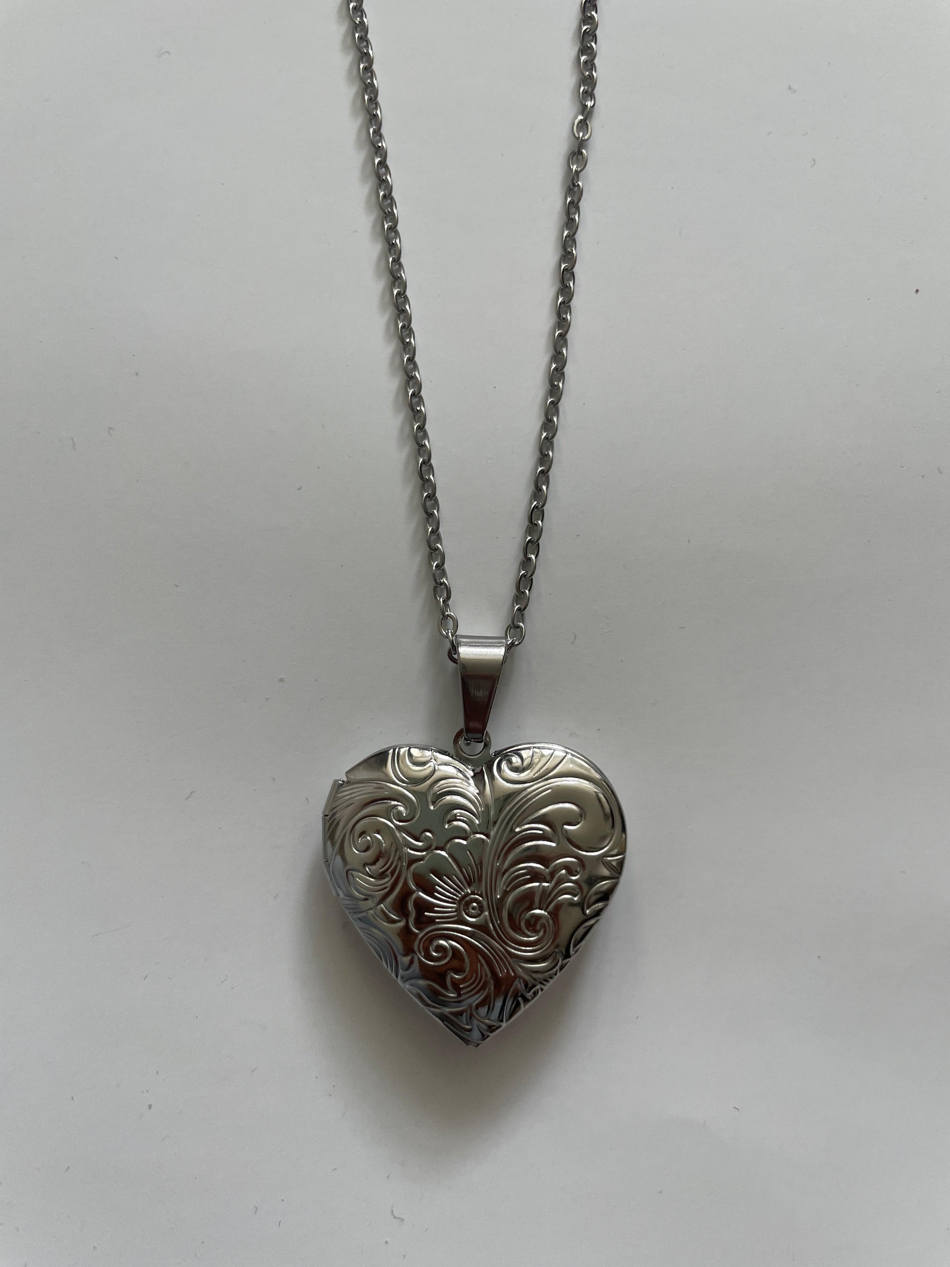 Heart Locket (different colors) – BEADS BY NIA