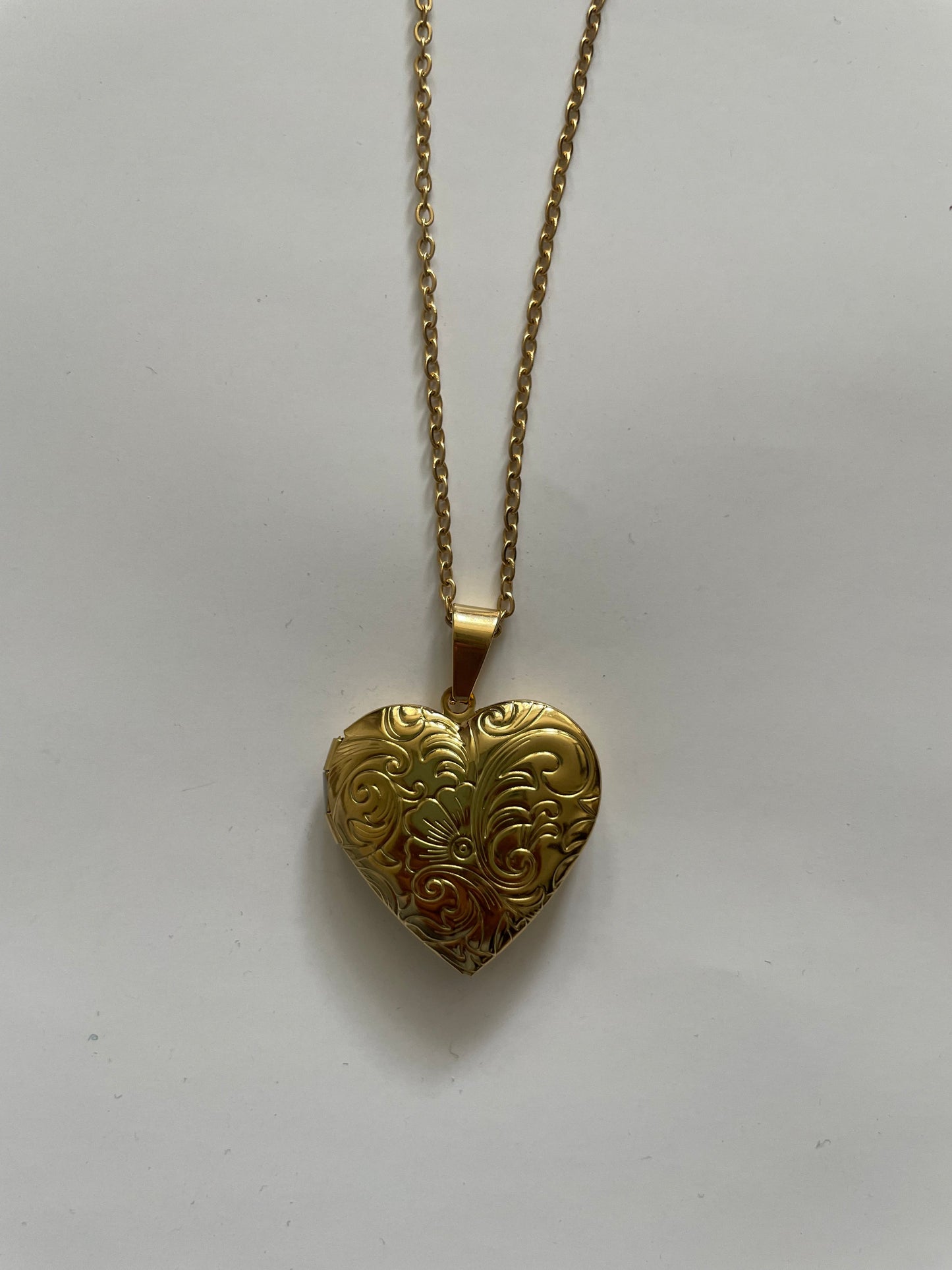 Heart Locket (different colors)